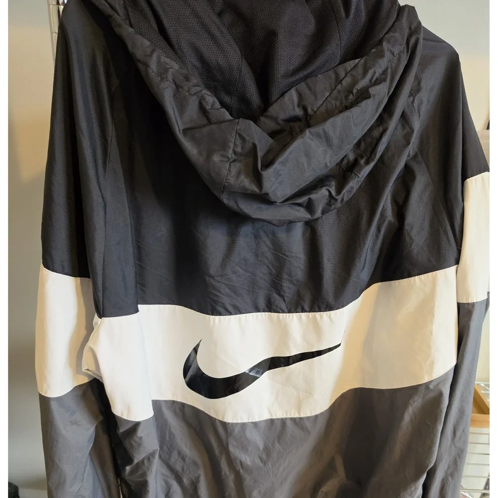 Nike Windrunner Jacket Mens XL Black White Gray Colorblock Hooded Windbreaker